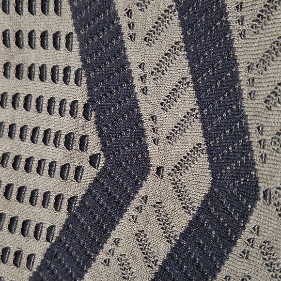 Elegant Olive and Black Chevron Knit Dress - Picture 8 of 8